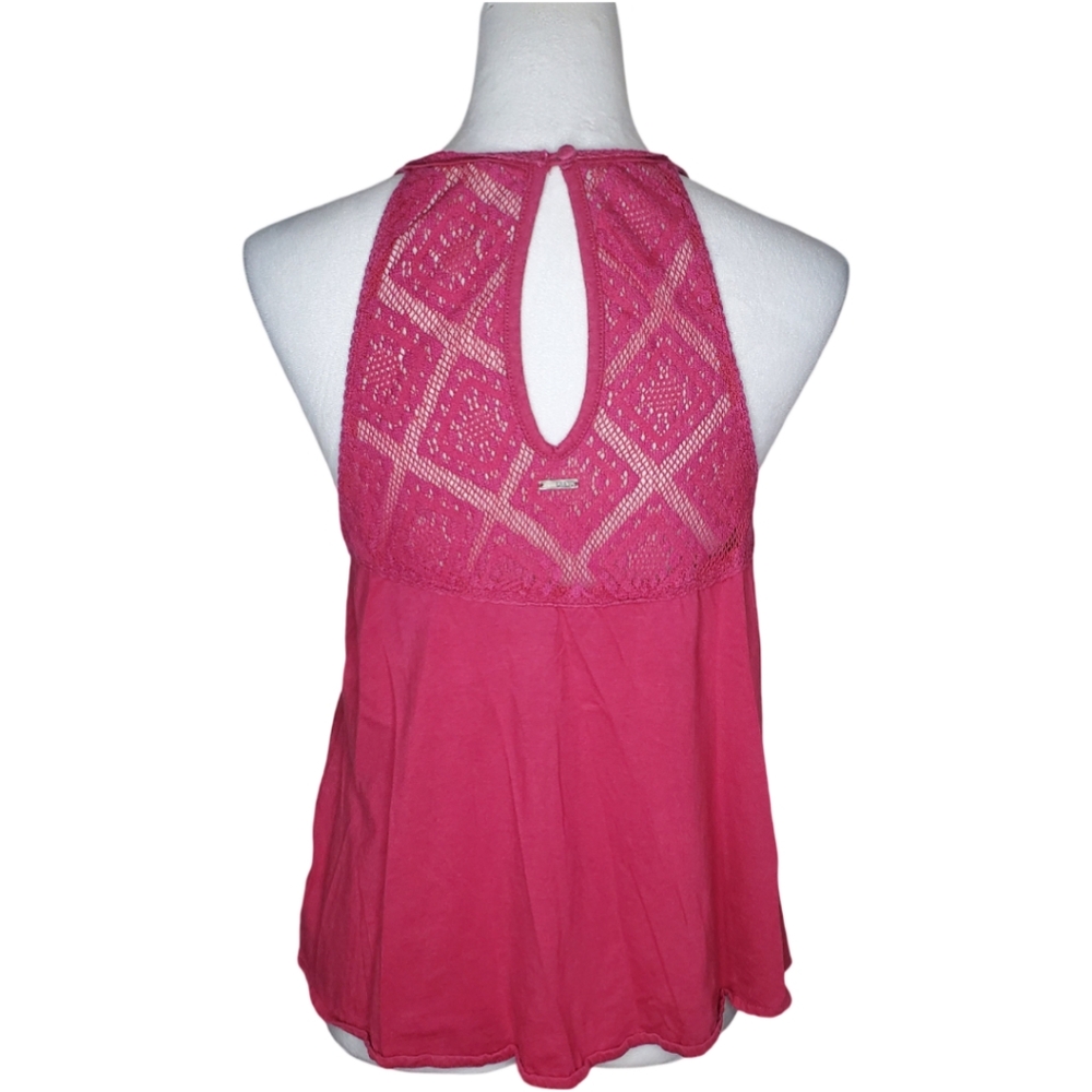 🦋Roxy Raspberry Crochet Keyhole Halter Top - Picture 3 of 5